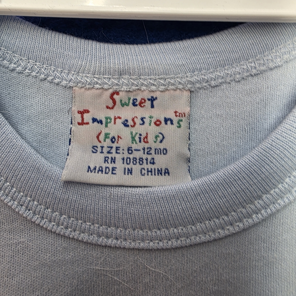 I'm the Little Brother Blue Onesie - Picture 4 of 6